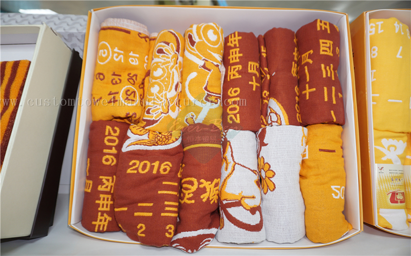 China Bulk Custom Jacquard Cotton Towel Gift cloths Supplier wholesale Bespoke Auto Towels Gifts Supplier